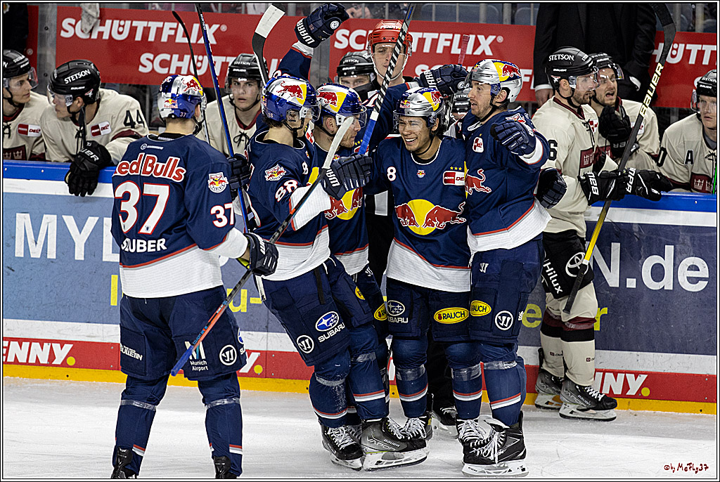 PENNY DEL;  Koelner Haie - EHC Red Bul Muenchenl; Koeln, 18.03.2022